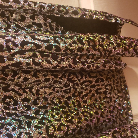 M-Matty Metallic Rainbow Leapord print Dress😍 - Picture 4 of 5